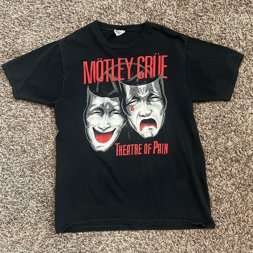 Mötley crüe theatre of pain album cover mens t shirt